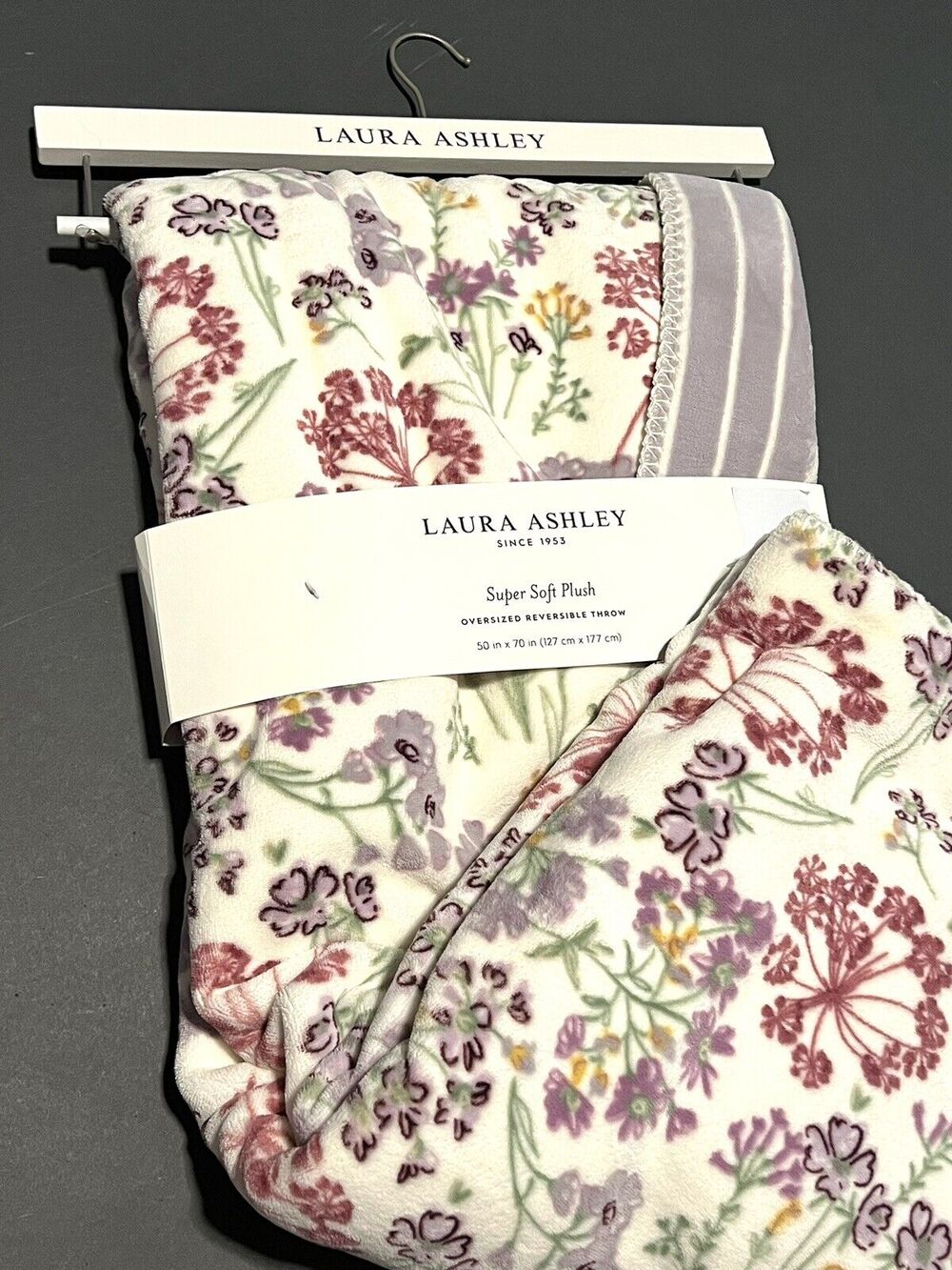 Laura Ashley Fleece Plush Throw Blanket Reversible Lavender Floral 50X70” ORCHID